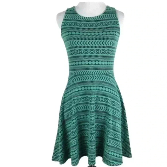 Bethany Mota dress size SP geometric keyhole back - Picture 1 of 7